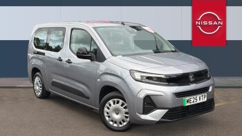 Vauxhall Combo Life 100kW Design XL 52kWh 5dr Auto [7 Seat] Electric Estate